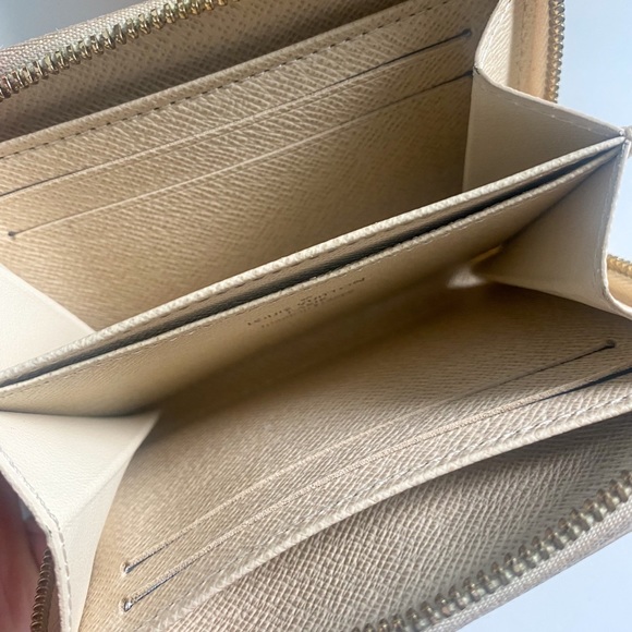 Louis Vuitton Damier Azur Zip Coin Purse - Picture 5 of 6